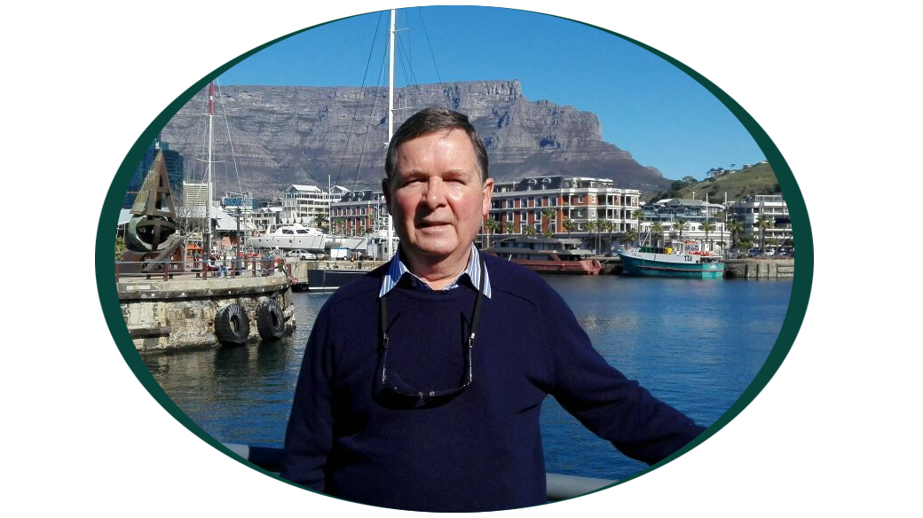 Private Cape Tours Operator, Malcolm. standing in the Cape Town waterfront.